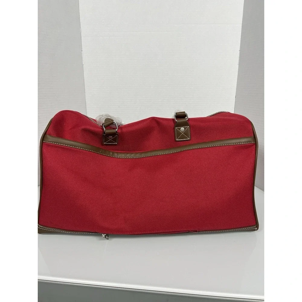 NWOT Tommy Hilfiger Red Logan 21
